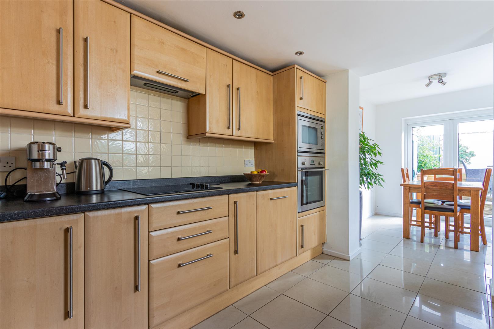 SPRINGFIELD PLACE, PONTCANNA, CARDIFF Jeffrey Ross Estate Agents